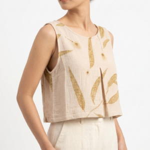 เสื้อครอปแขนกุดผ้าฝ้ายเนื้อย่นพิมพ์ลายพฤกษาธรรมชาติ (Eco-Printed Olive Leaf Crinkle Crop Top)