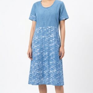 ชุดเดรสทรงเอผ้าย้อมครามต่อลายพฤกษา (Indigo Floral Patchwork A-Line Dress)