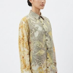 เสื้อเชิ้ตแขนยาวผ้าลินินพิมพ์ลายพฤกษาธรรมชาติ (Eco-Printed Botanical Earth-Tone Shirt)