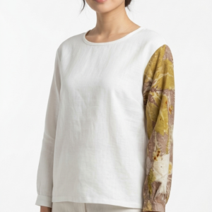 เสื้อเบลาส์คอกลมแขนยาวตัดต่อลายพฤกษาธรรมชาติ (Eco-Printed Sleeve Asymmetric Linen Blouse)